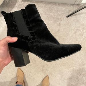 Barely used suede black ankle boots